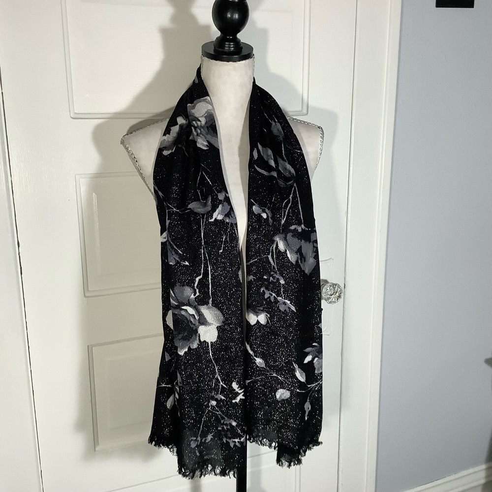 Collection Eighteen Scarf Roses Soft And Shimmering Gray Black